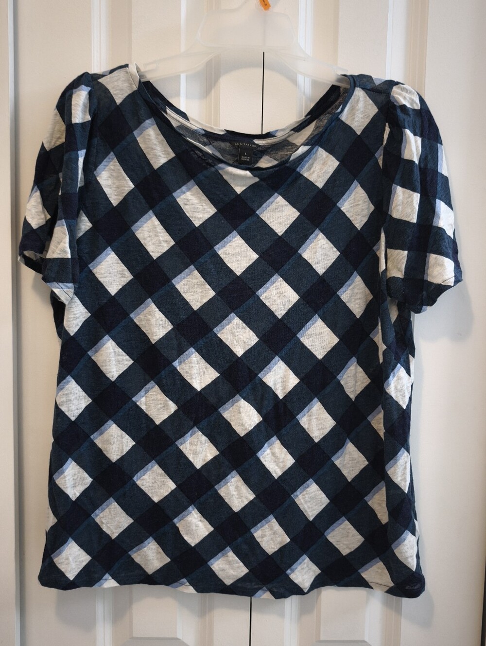 Ann Taylor Navy and White Patterned Top